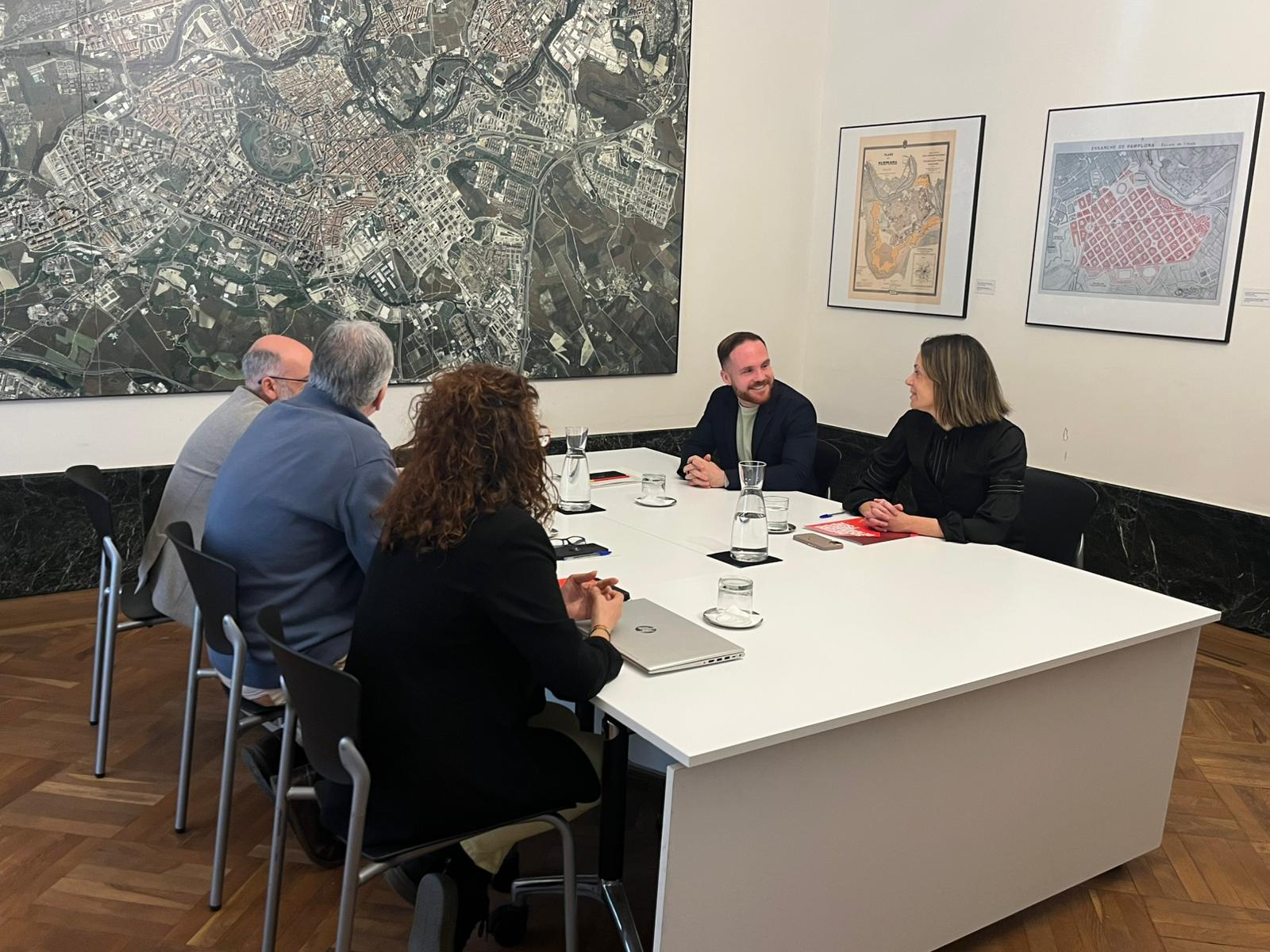 El PSN valora el avance del acuerdo político y sitúa noviembre de 2026 como fecha para el Plan de Convivencia de Pamplona